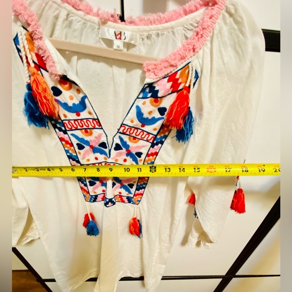 America & Beyond Festive Boho Beach Tunic coverup with tassels - Picture 8 of 10